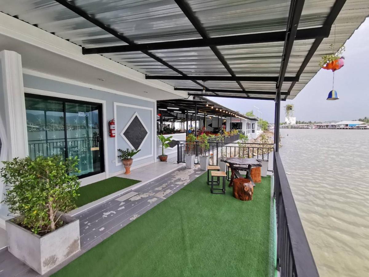 Chaiyai River Front Hotel Sichon Exterior photo